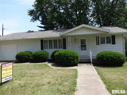 810 2nd St, Henry, IL 61537 photo 1