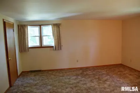 7306 W Challacombe Rd, Edwards, IL 61528 photo 9