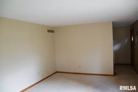 7306 W Challacombe Rd, Edwards, IL 61528 photo 6