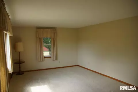 7306 W Challacombe Rd, Edwards, IL 61528 photo 5