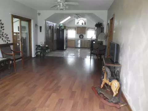 215 E State St, Good Hope, IL 61438 photo 2