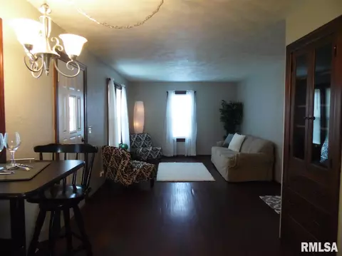 413 E Jackson St, Morton, IL 61550 photo 5