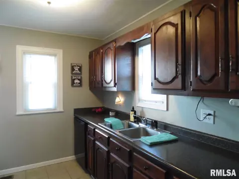 413 E Jackson St, Morton, IL 61550 photo 10