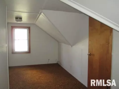 1016 S Main St, Eureka, IL 61530 photo 11