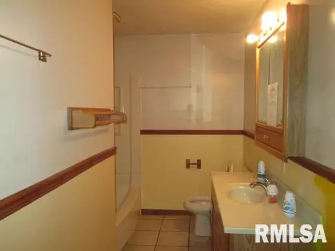 1016 S Main St, Eureka, IL 61530 photo 10