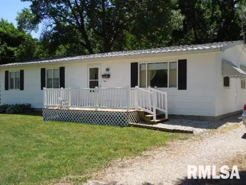 202 W Ash St, Dunlap, IL 61525 photo 1