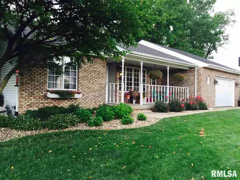 9919 W Guinivere Dr, Mapleton, IL 61547 photo 1