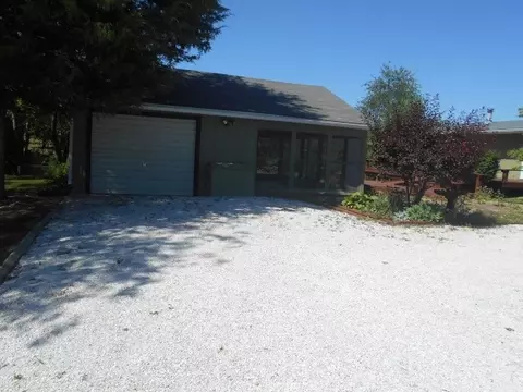15544 E Geronimo Dr, Cuba, IL 61427 photo 5
