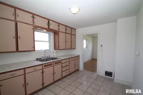 1815 County Road 2400 E, Benson, IL 61516 photo 8