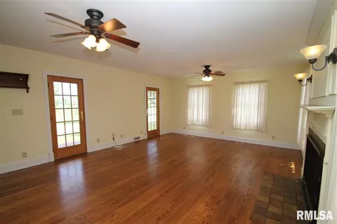 1813 County Road 2400 E, Benson, IL 61516 photo 8