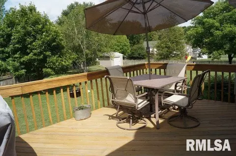280 W Forrest, Germantown Hills, IL 61548 photo 3