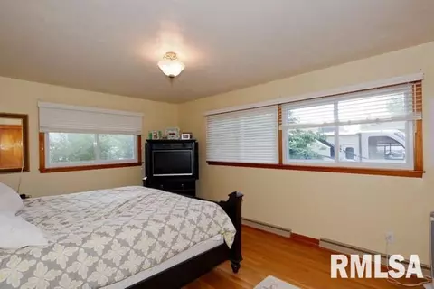1250 Sunview Dr, Canton, IL 61520 photo 23