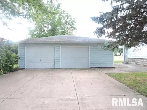 303 Linn St, Benson, IL 61516 photo 18