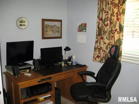 466 Brookhart Bnd, Avon, IL 61415 photo 9