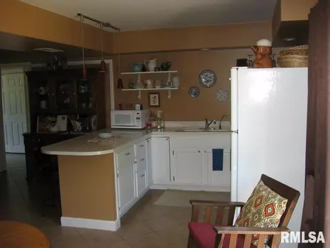 466 Brookhart Bnd, Avon, IL 61415 photo 11