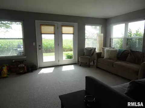 1060 Willow Rd, Macomb, IL 61455 photo 8