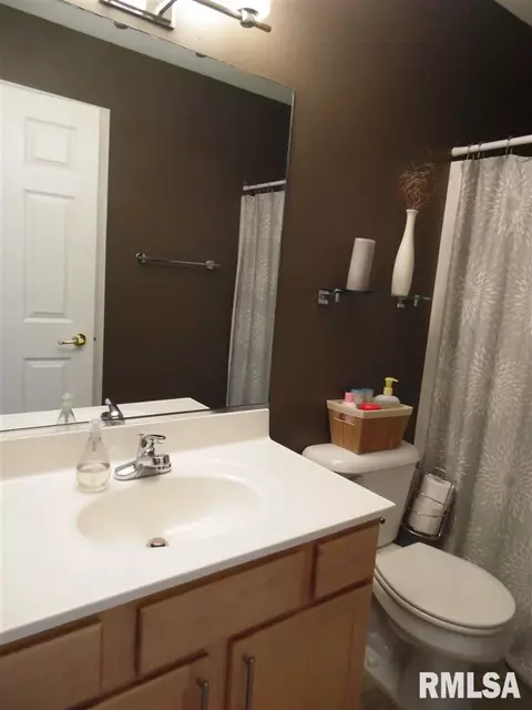 1060 Willow Rd, Macomb, IL 61455 photo 16