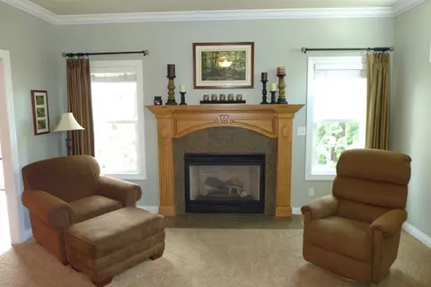 712 S Prairieview Dr, Dunlap, IL 61525 photo 3