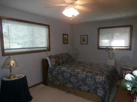 309 E Pearson St, Eureka, IL 61530 photo 19