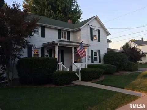 313 E Adams St, Morton, IL 61550 photo 1