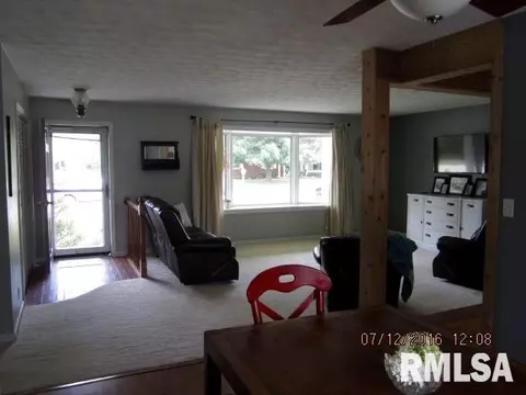 504 W Gloria Dr, Eureka, IL 61530 photo 9