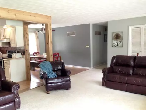 504 W Gloria Dr, Eureka, IL 61530 photo 10