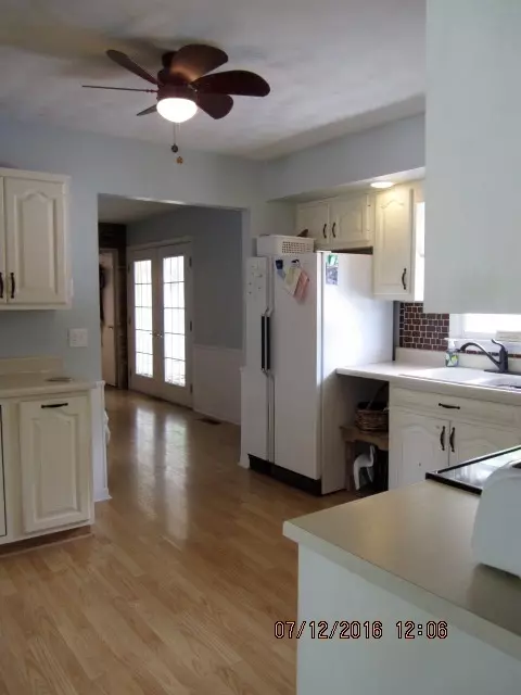 504 W Gloria Dr, Eureka, IL 61530 photo 5