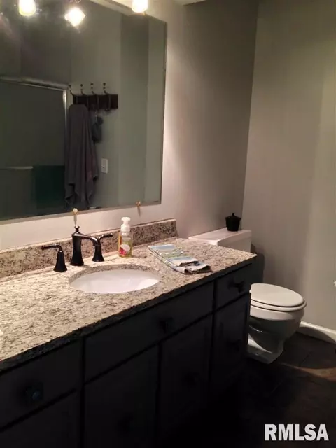 504 W Gloria Dr, Eureka, IL 61530 photo 18