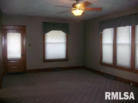 47 S 5th St, Canton, IL 61520 photo 5