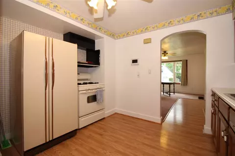519 E Willcox Ave, Peoria, IL 61603 photo 6