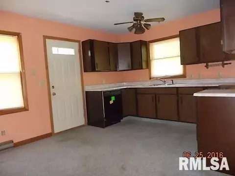 328 Park Dr, Hamilton, IL 62341 photo 3