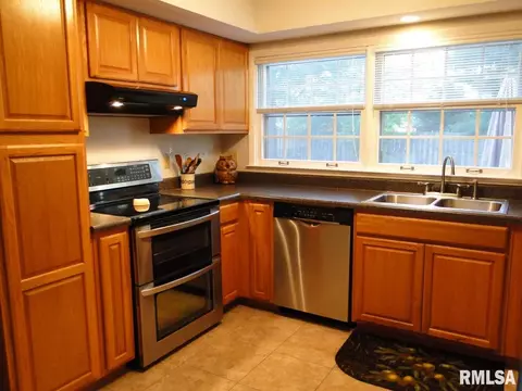 262 Jana Rd, Macomb, IL 61455 photo 5
