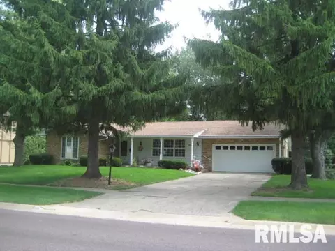 1302 Westgate Rd, Washington, IL 61571 photo 1
