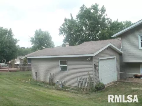1465 E Sycamore, Canton, IL 61520 photo 30