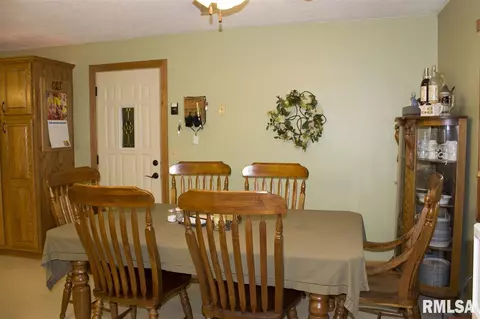 701 Hilldale, Eureka, IL 61530 photo 10