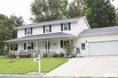 701 Hilldale, Eureka, IL 61530 photo 1