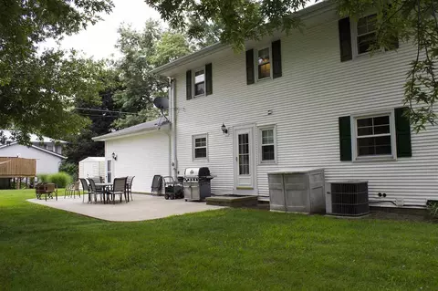 701 Hilldale, Eureka, IL 61530 photo 36