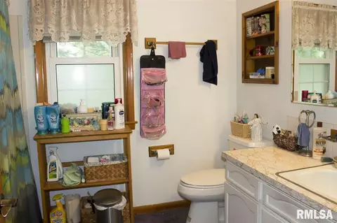 701 Hilldale, Eureka, IL 61530 photo 22
