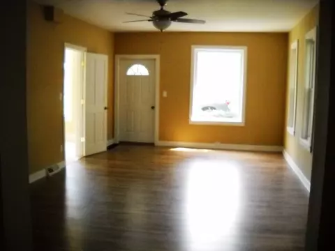 409 Thomas, Henry, IL 61537 photo 11