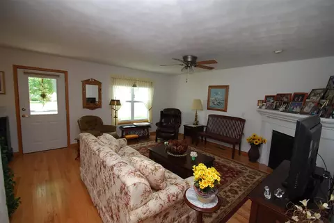 129 Easy St, Washington, IL 61571 photo 3
