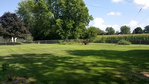 1360 Elm St, Canton, IL 61520 photo 23