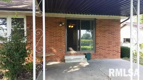 1360 Elm St, Canton, IL 61520 photo 16