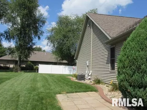 1265 E Sycamore, Canton, IL 61520 photo 36