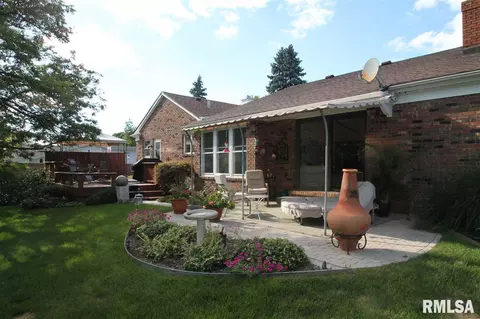 200 E Morningside Dr, Peoria, IL 61614 photo 32