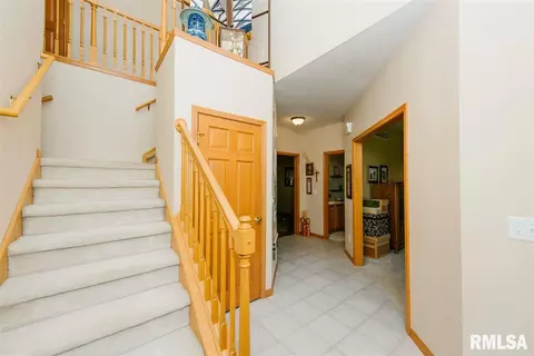 2408 W Murphy Dr, Dunlap, IL 61525 photo 4
