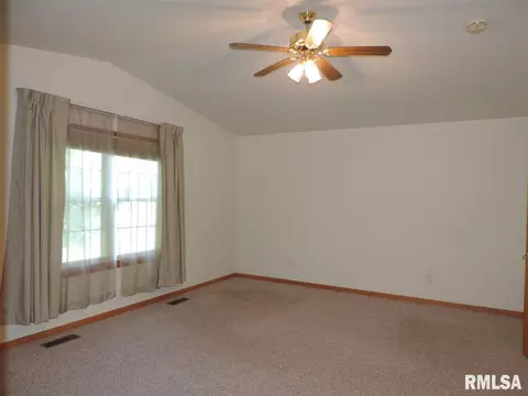 1415 Windstar Ln, Pekin, IL 61554 photo 20
