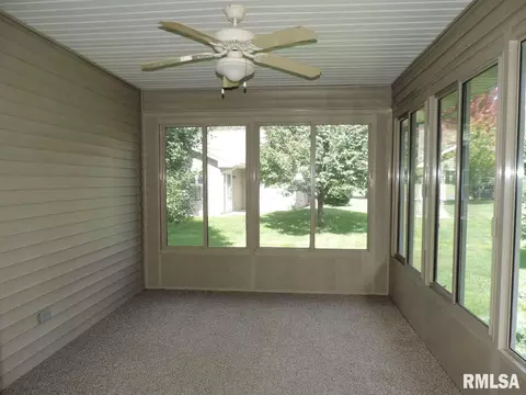 1415 Windstar Ln, Pekin, IL 61554 photo 26