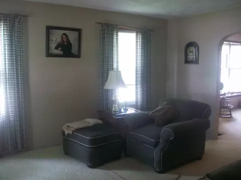 705 S 2nd Ave, Canton, IL 61520 photo 21
