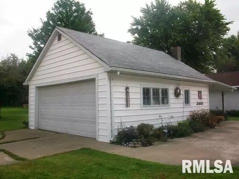 705 S 2nd Ave, Canton, IL 61520 photo 2
