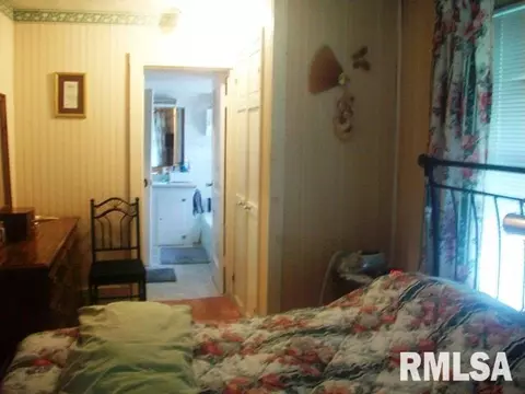 705 S 2nd Ave, Canton, IL 61520 photo 15